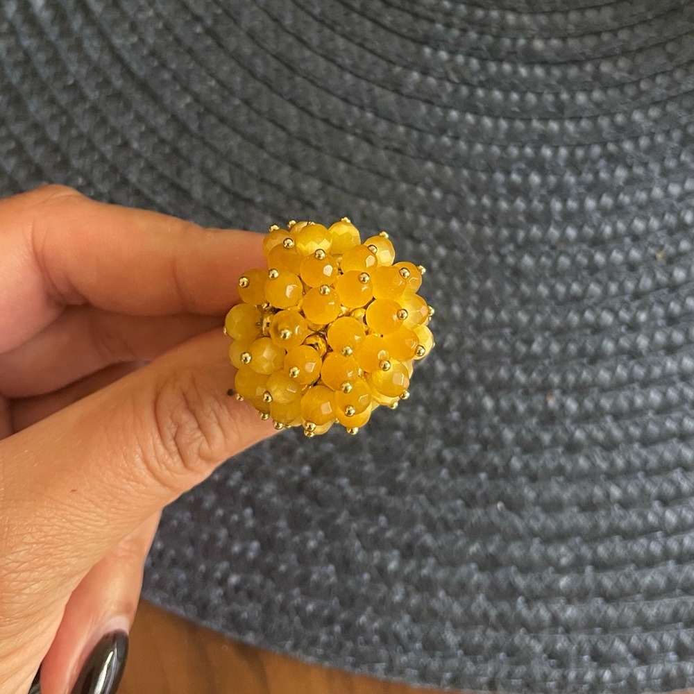 Large Yellow Cluster Ring - Picture 2 of 4